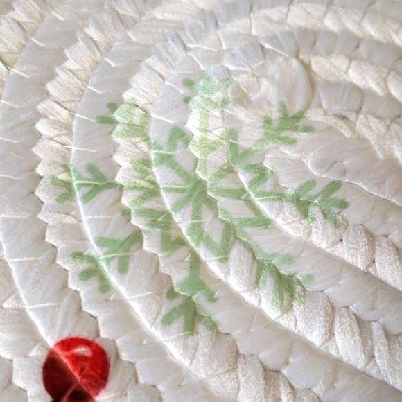 NWT Collections Etc Christmas Braided Accent Rug With Candy Canes- 19" x 29" - Picture 13 of 15